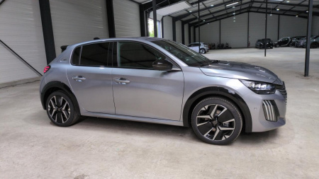 45097_p28 - PEUGEOT - 208 - 2025