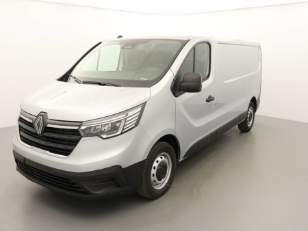 N198053_p3 - RENAULT - TRAFIC - 2025