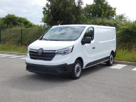 338663_p2 - RENAULT - TRAFIC - 2025