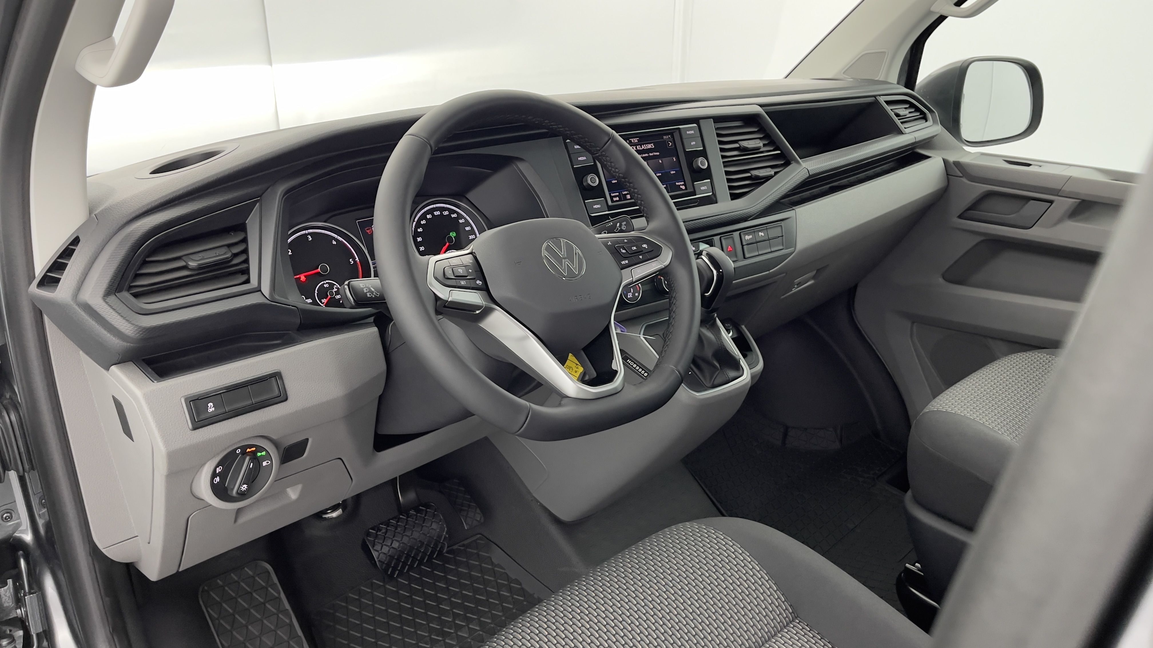 GLI00001202_p53 - VOLKSWAGEN - TRANSPORTER - 2024 - photo 6