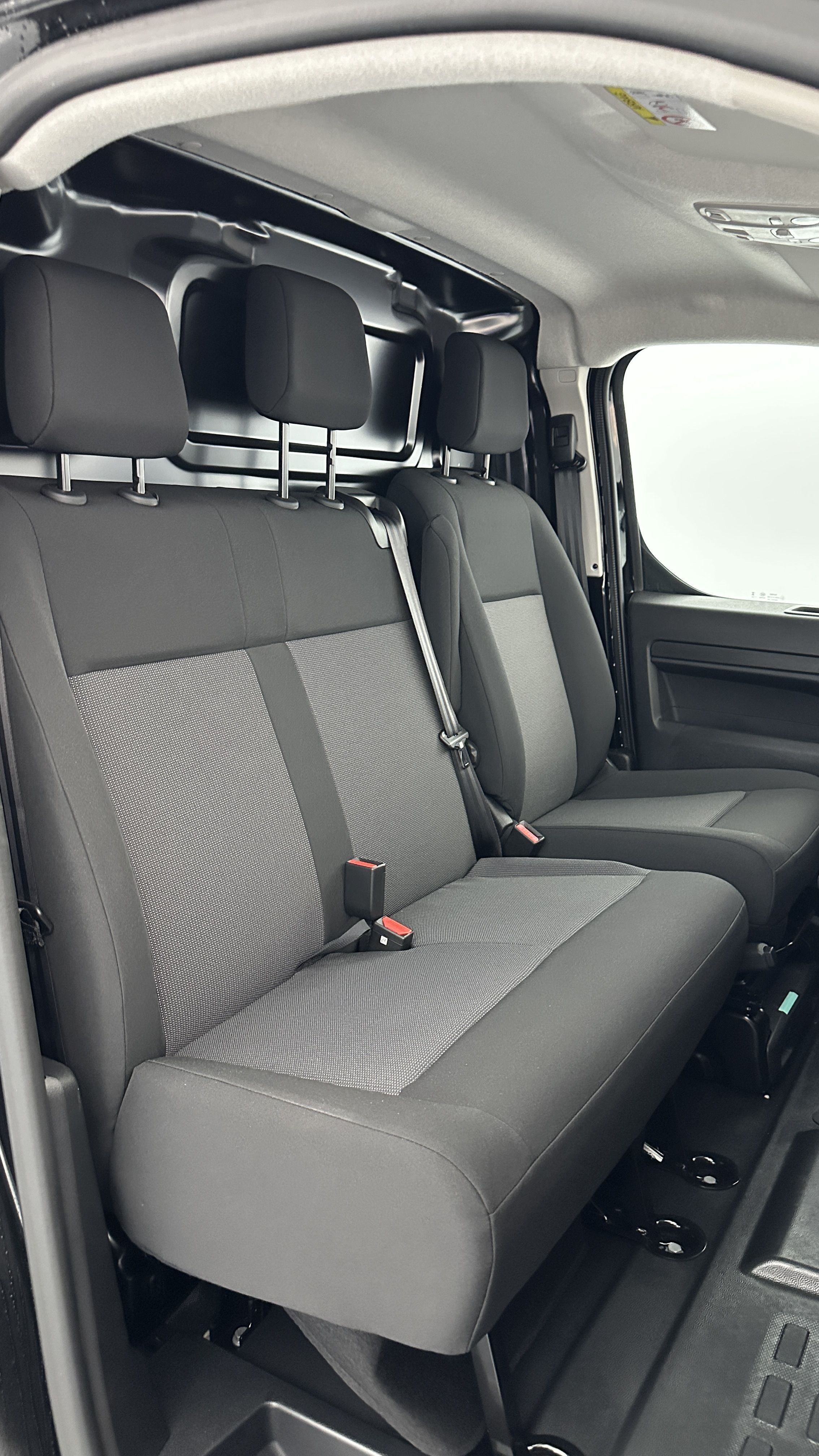 GLI00002330_p53 - OPEL - VIVARO - 2025 - photo 12