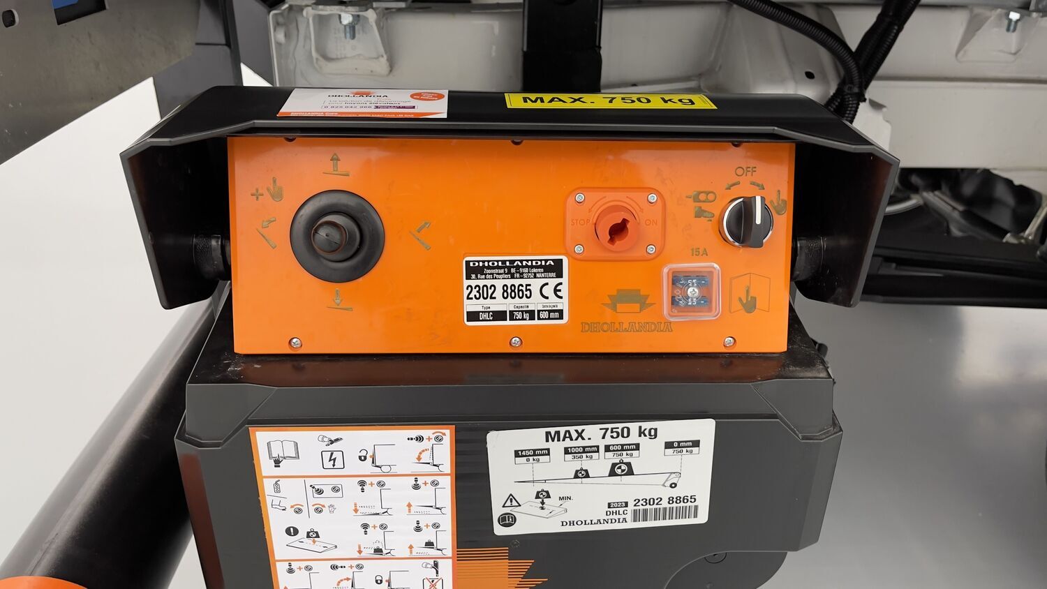 GLI00274379_p53 - VOLKSWAGEN - CRAFTER - 2024 - photo 13