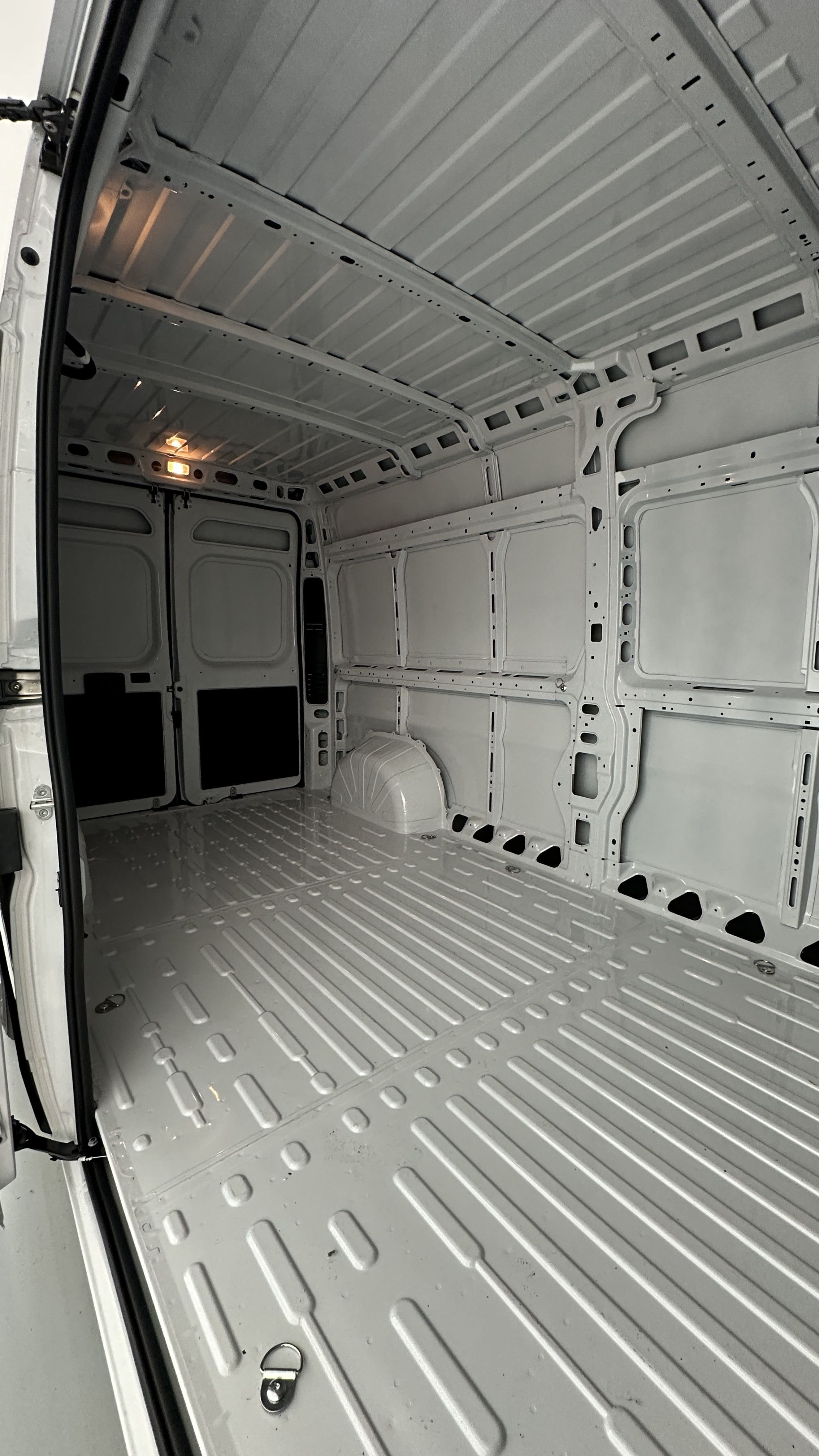 GLI00002391_p53 - PEUGEOT - BOXER - 2025 - photo 8