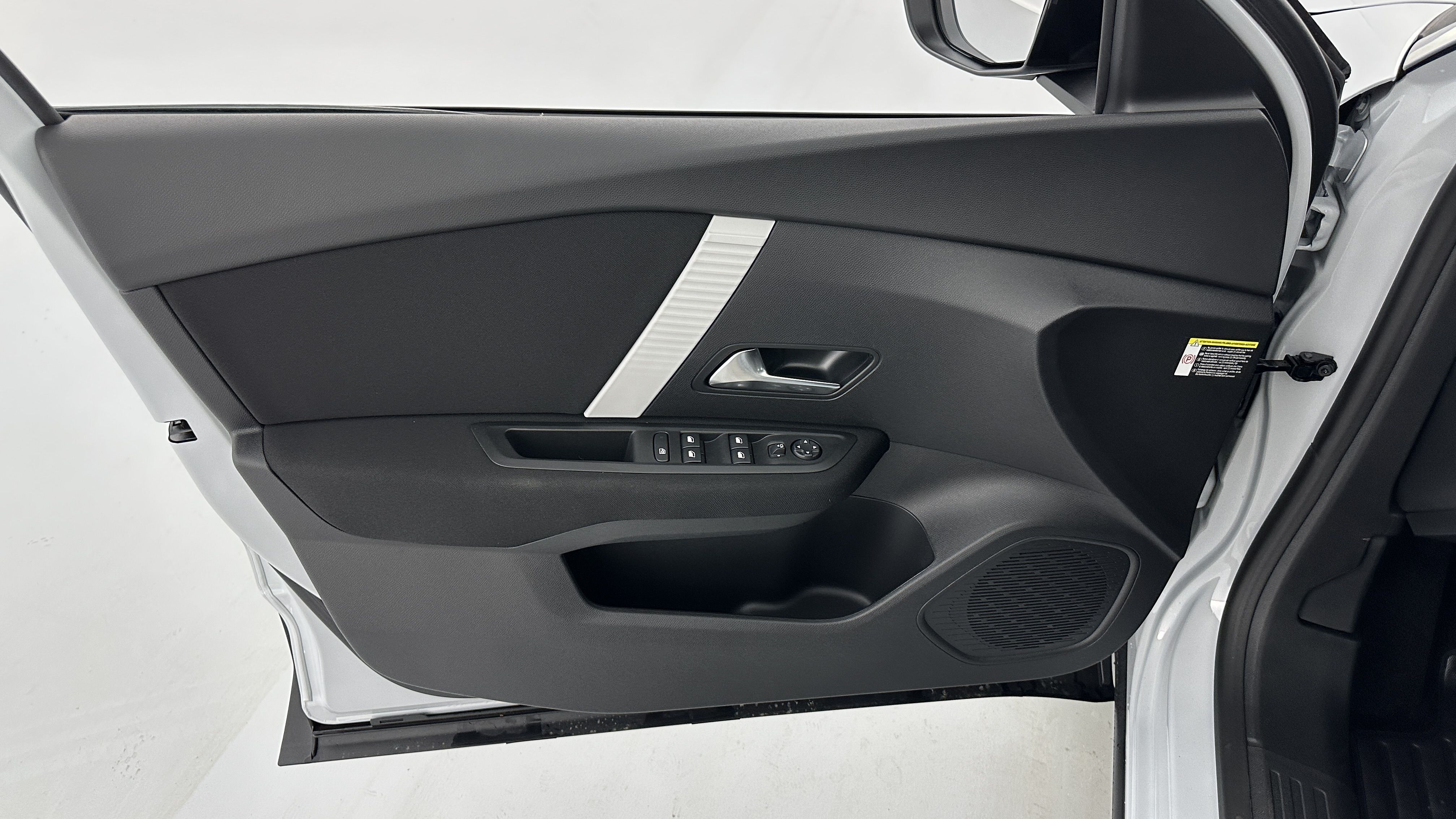 GLI00002597_p53 - CITROEN - C4 - 2025 - photo 13