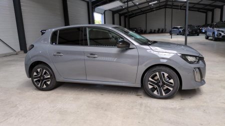 45602_p28 - PEUGEOT - 208 - 2025
