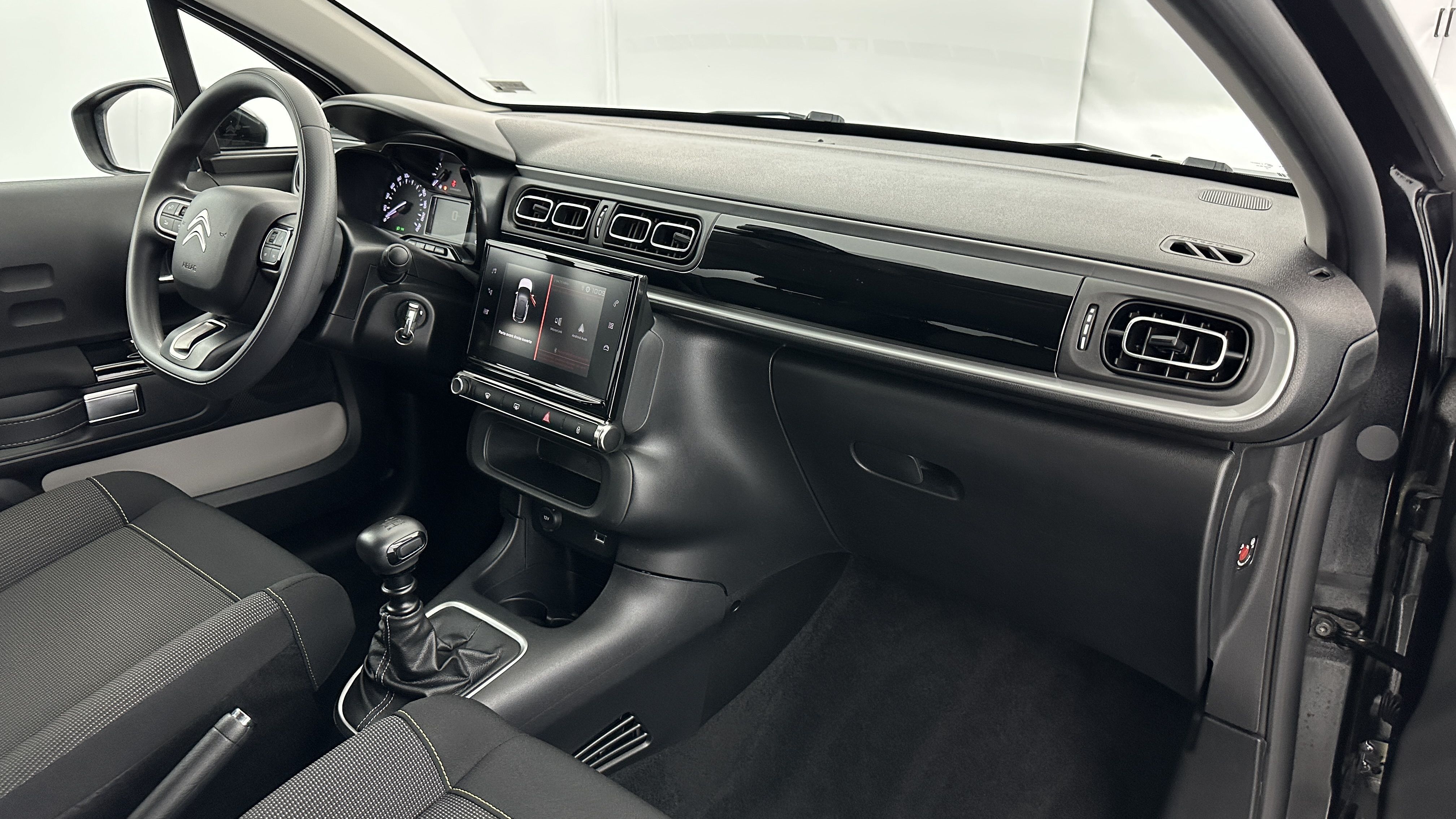 GLI00002141_p53 - CITROEN - C3 - 2024 - photo 8