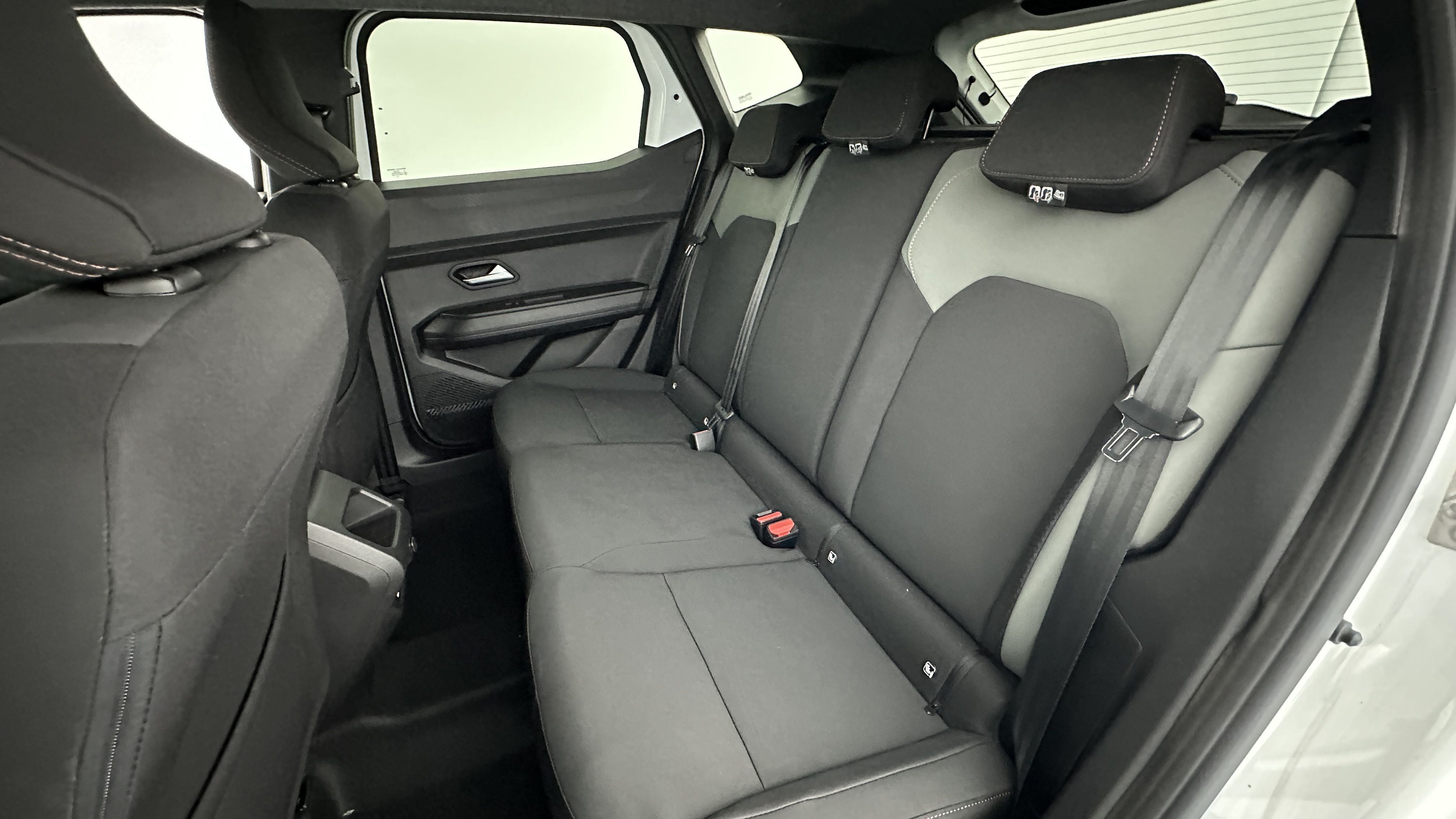 GLI00002610_p53 - DACIA - DUSTER - 2025 - photo 9