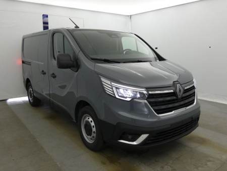 340995_p2 - RENAULT - TRAFIC - 2025