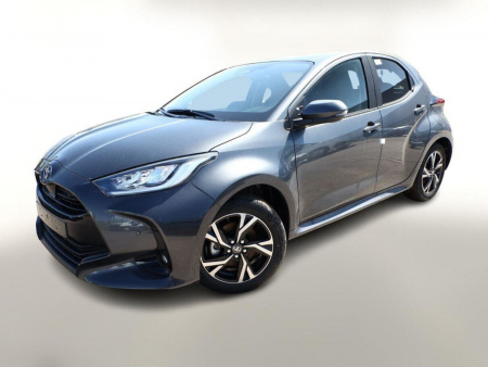 352081_p2 - TOYOTA - YARIS - 2025