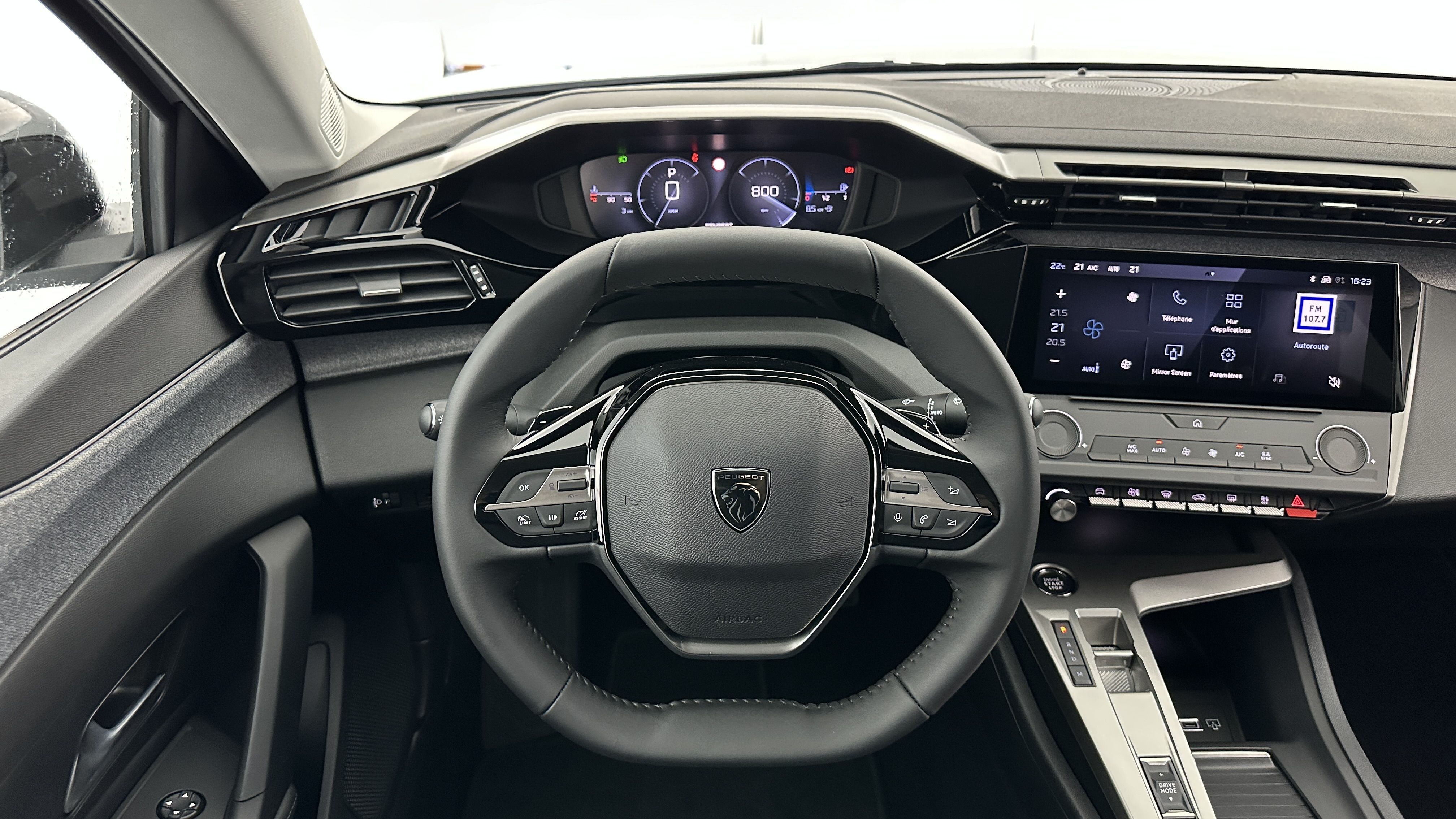 GLI00002659_p53 - PEUGEOT - 308 SW - 2025 - photo 14