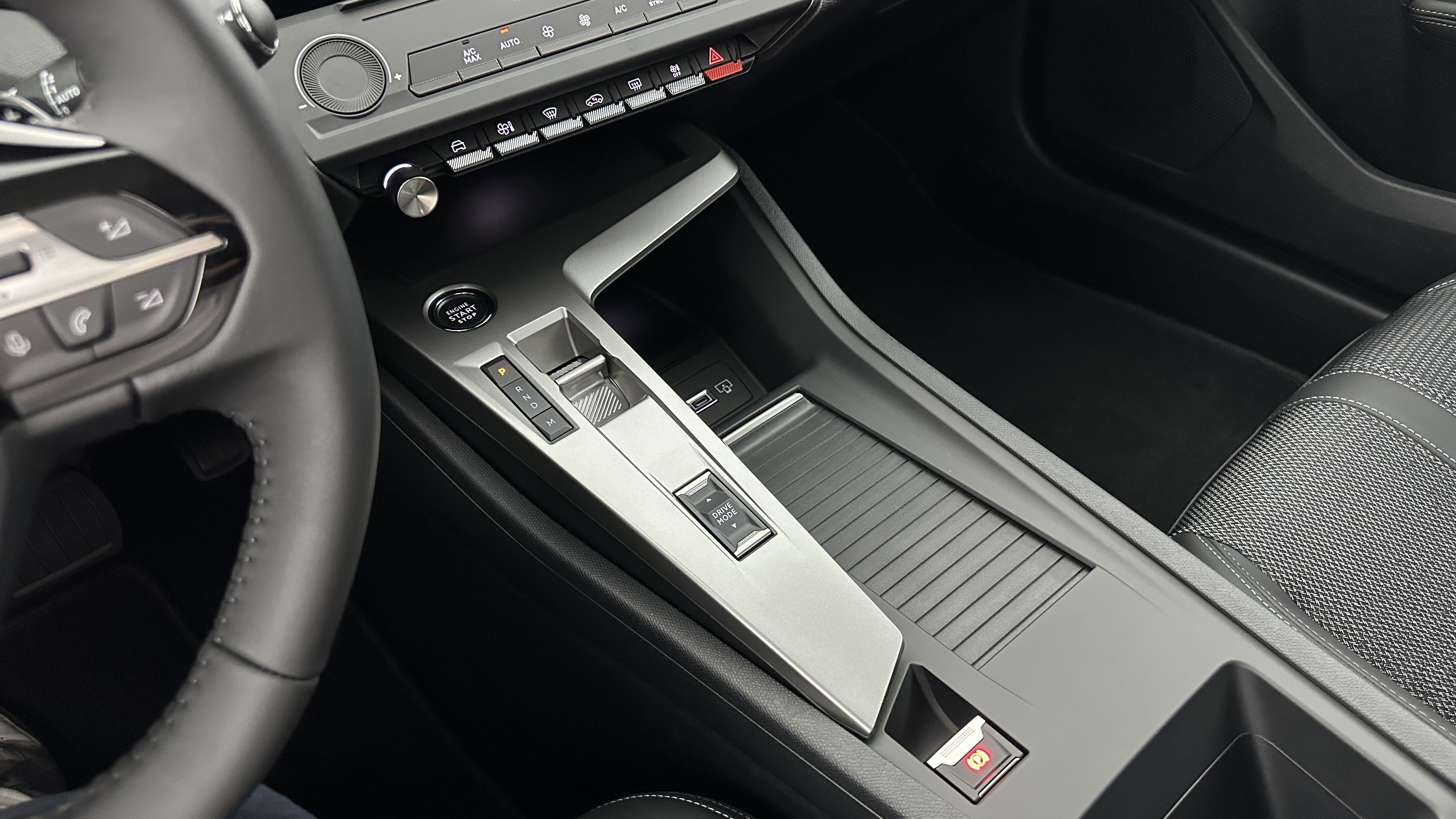 GLI00002659_p53 - PEUGEOT - 308 SW - 2025 - photo 17