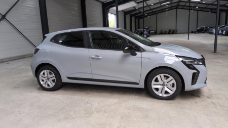 45520_p28 - RENAULT - CLIO 5 - 2025