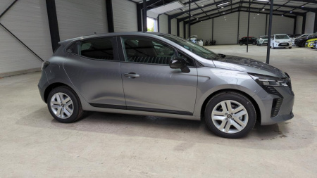 45947_p28 - RENAULT - CLIO 5 - 2025 45947_p28 - RENAULT - CLIO 5 - 2025