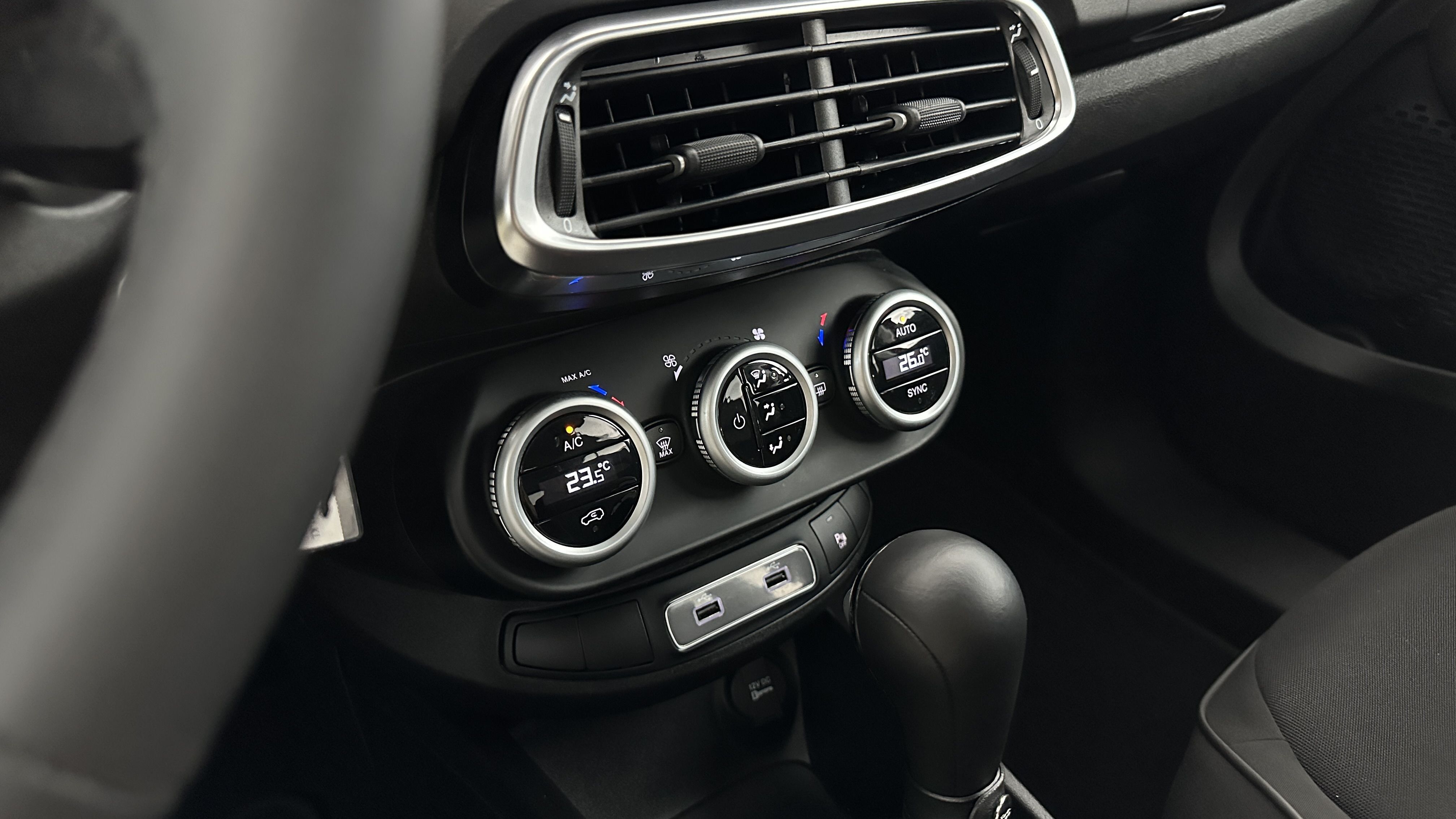 GLI00002937_p53 - FIAT - 500 X - 2024 - photo 17