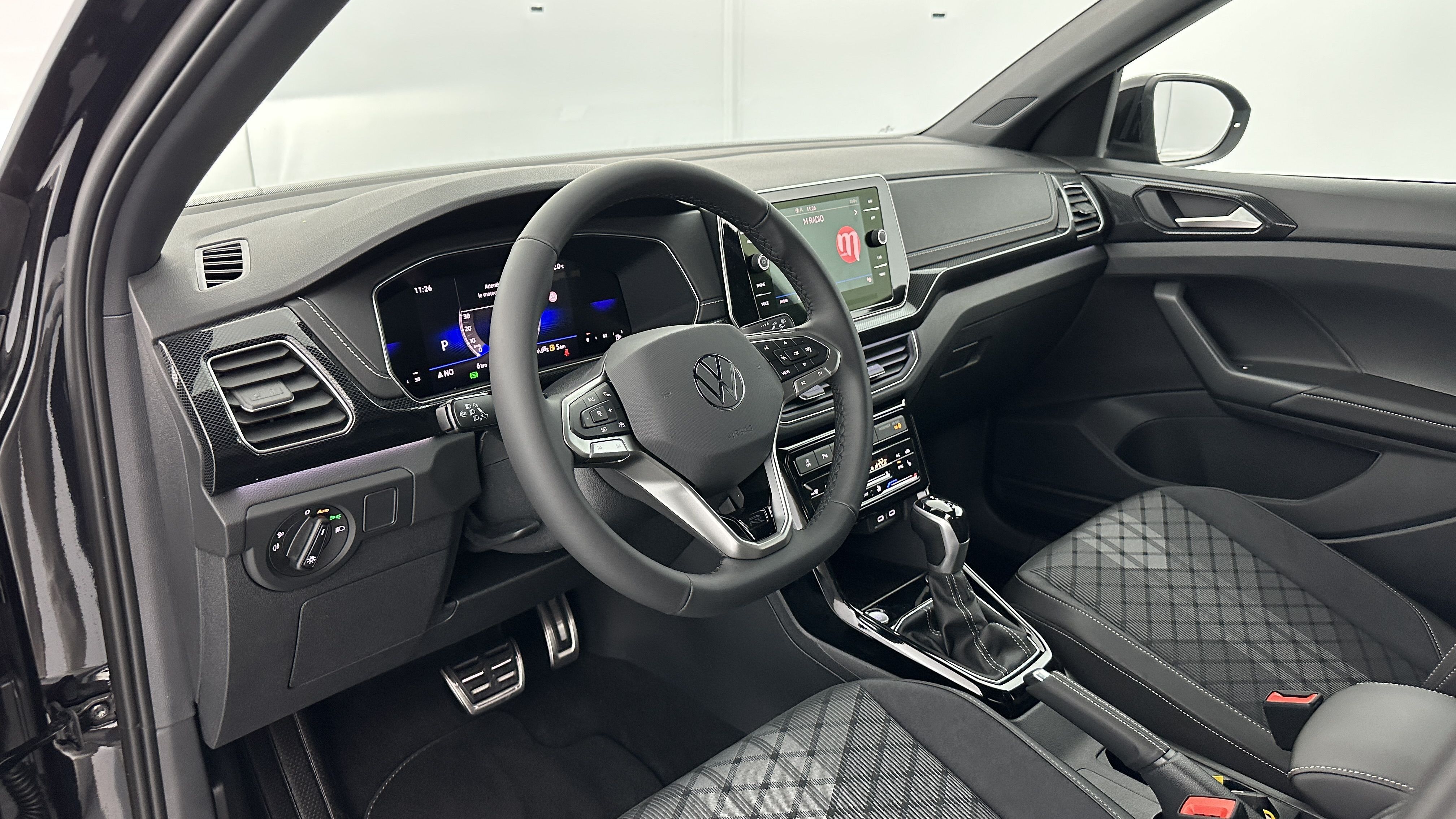 GLI00002900_p53 - VOLKSWAGEN - T CROSS - 2025 - photo 6