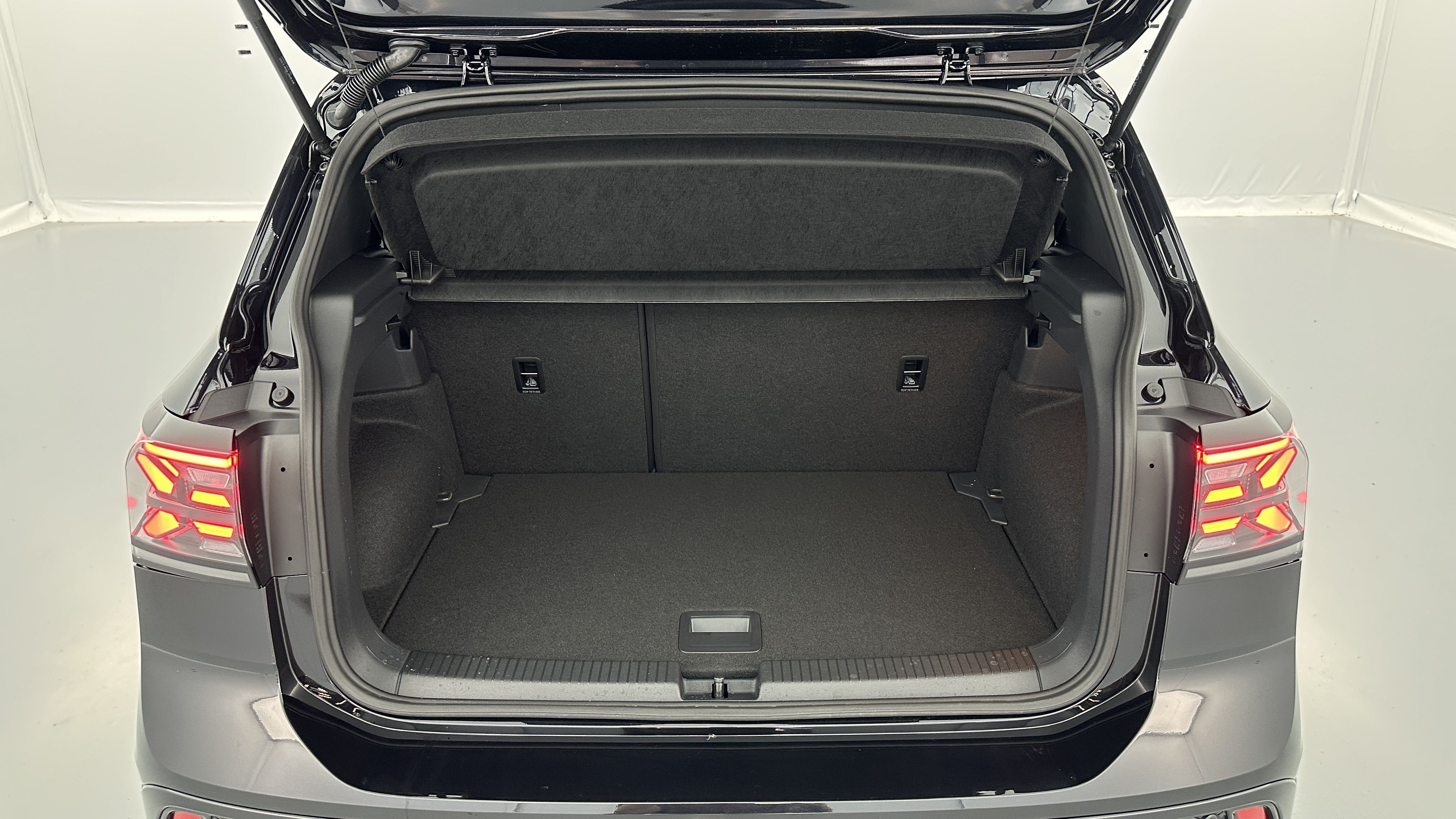 GLI00002899_p53 - VOLKSWAGEN - T CROSS - 2025 - photo 10