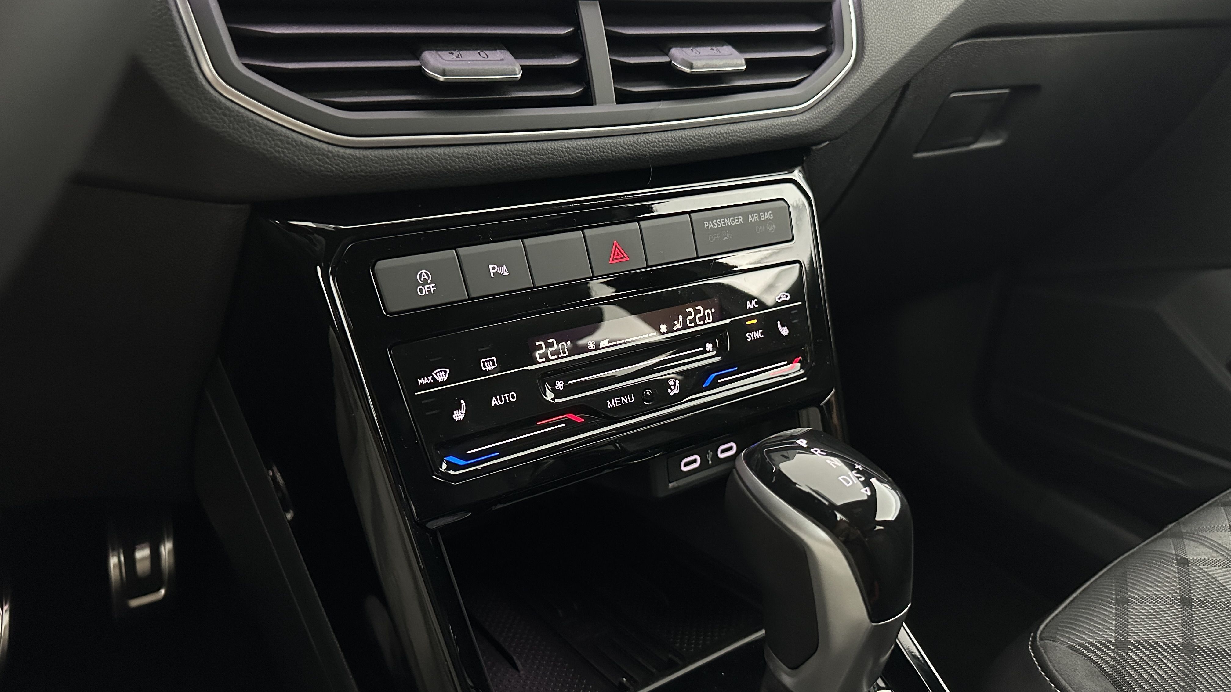 GLI00002896_p53 - VOLKSWAGEN - T CROSS - 2025 - photo 21