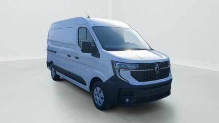 356951_p2 - RENAULT - MASTER - 2025