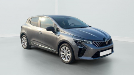 352070_p2 - RENAULT - CLIO - 2025