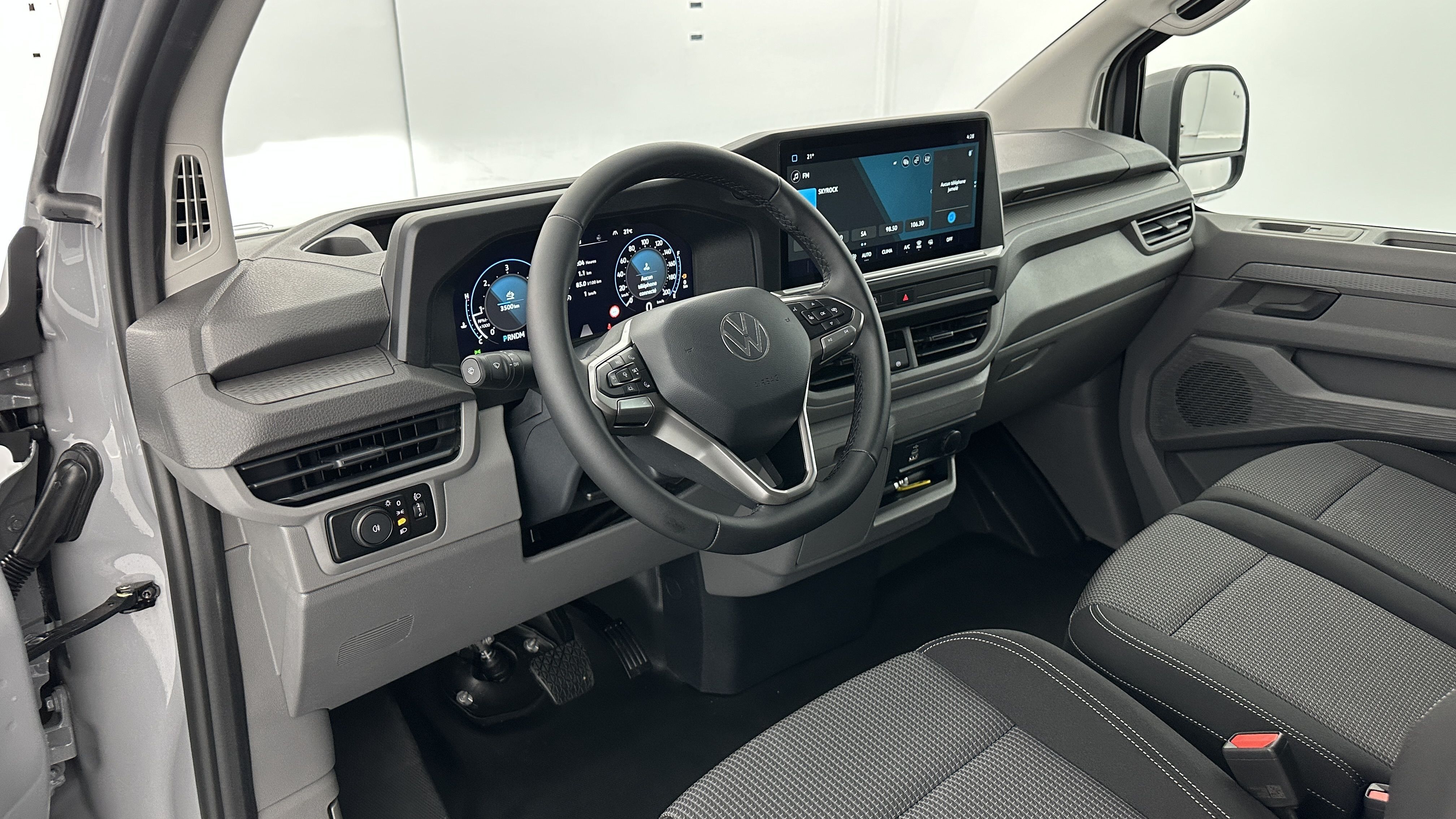 GLI00006902_p53 - VOLKSWAGEN - TRANSPORTER - 2025 - photo 6