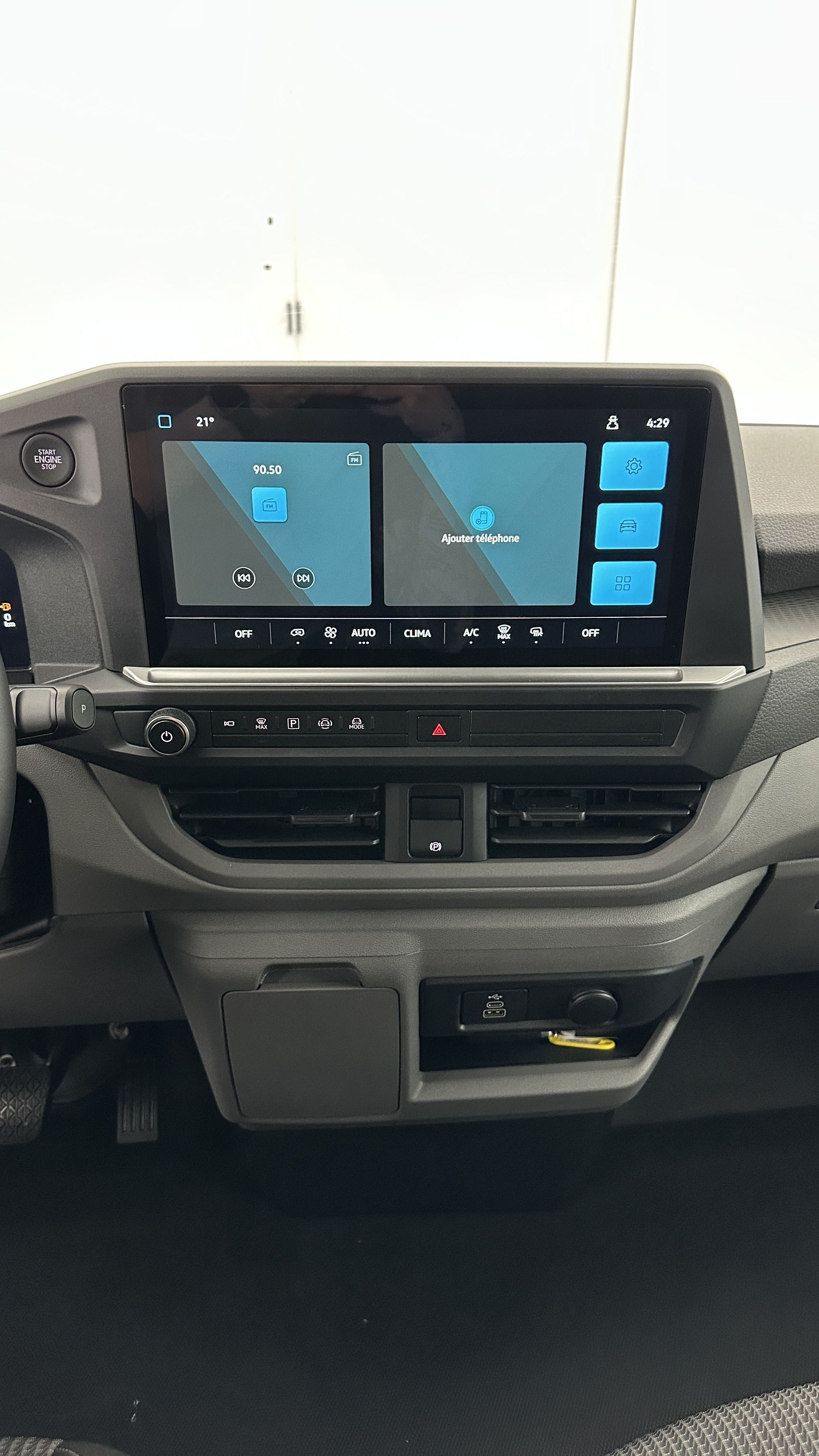 GLI00006902_p53 - VOLKSWAGEN - TRANSPORTER - 2025 - photo 13