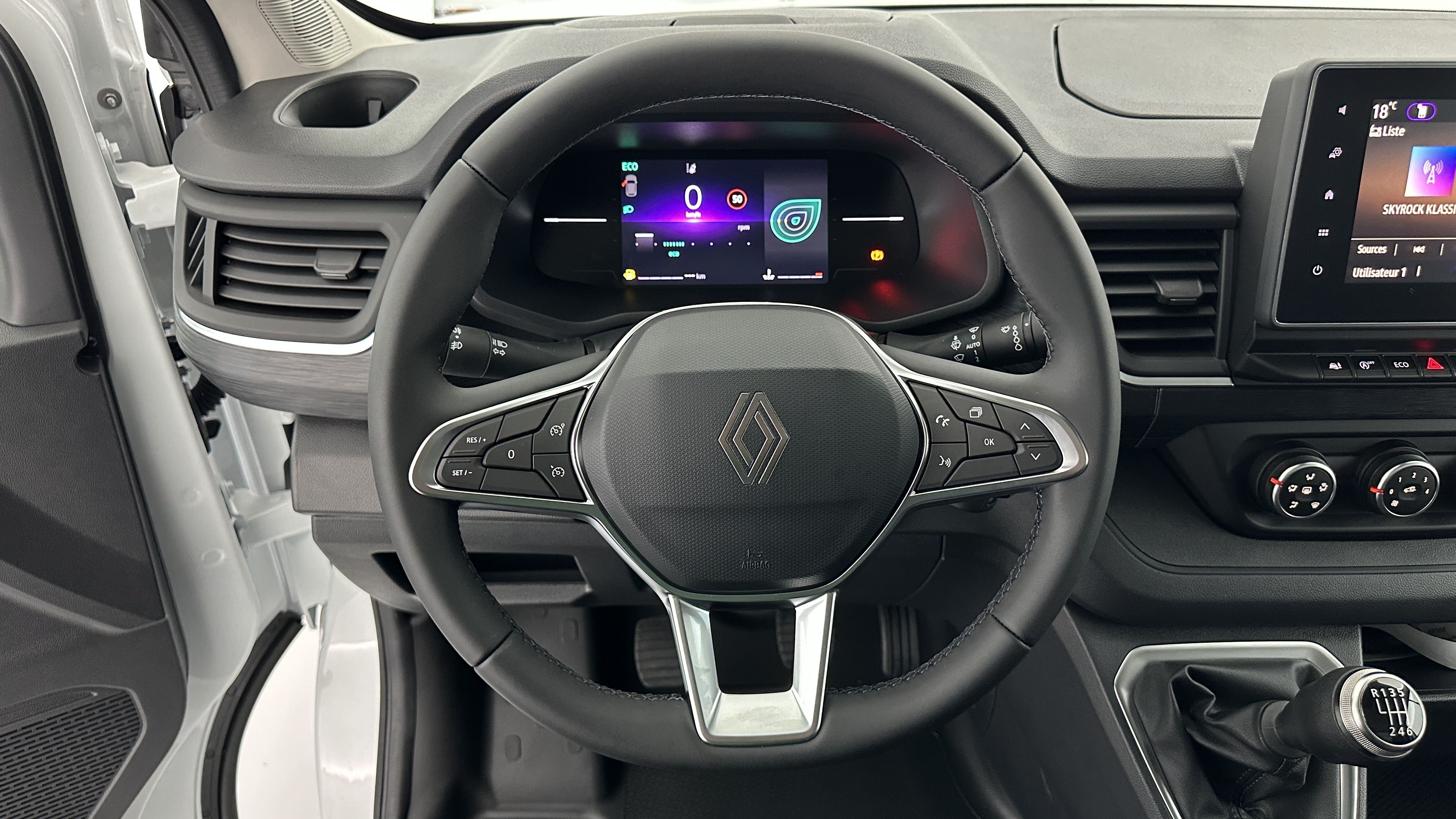 GLI00007853_p53 - RENAULT - TRAFIC - 2025 - photo 10