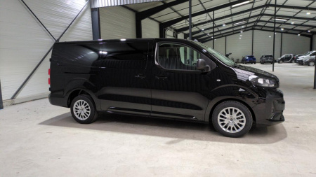 46396_p28 - PEUGEOT - EXPERT - 2025