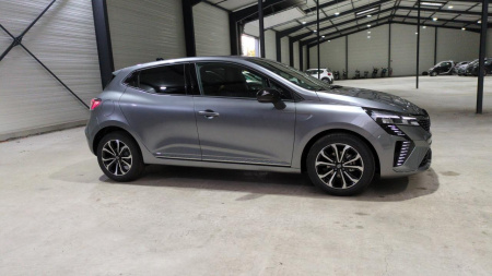 46482_p28 - RENAULT - CLIO 5 - 2025