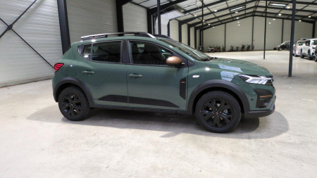 46555_p28 - DACIA - SANDERO - 2025