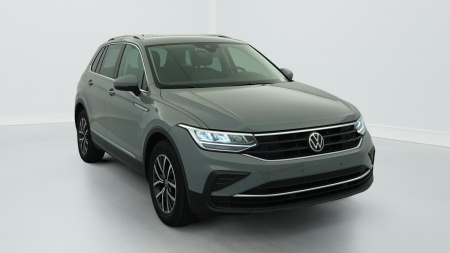 357752_p2 - VOLKSWAGEN - TIGUAN - 2021