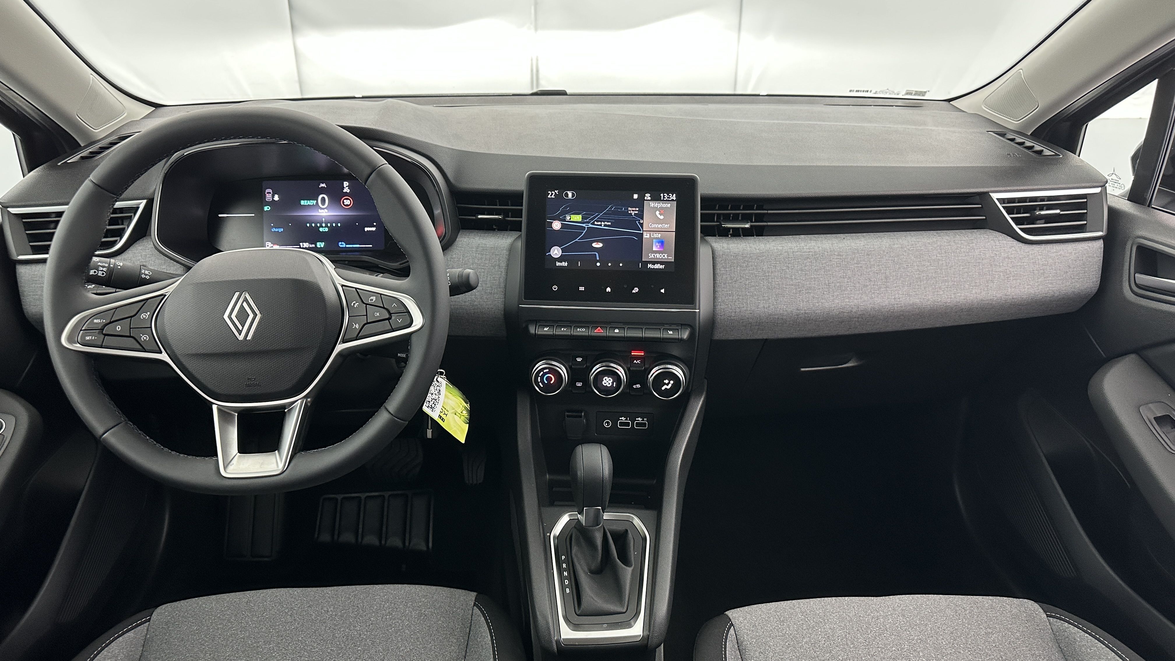 GLI00001988_p53 - RENAULT - CLIO - 2025 - photo 7