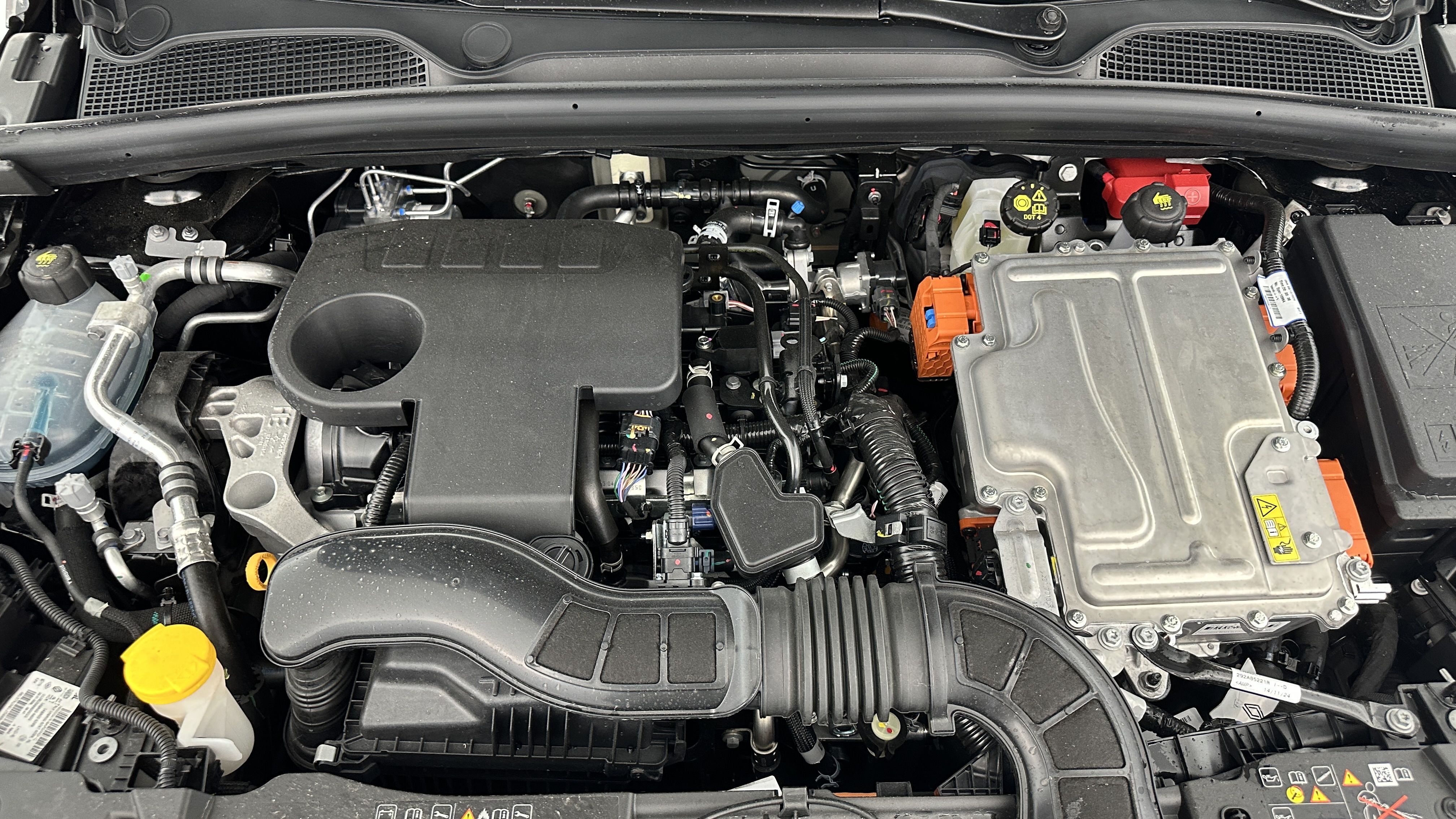 GLI00001988_p53 - RENAULT - CLIO - 2025 - photo 11