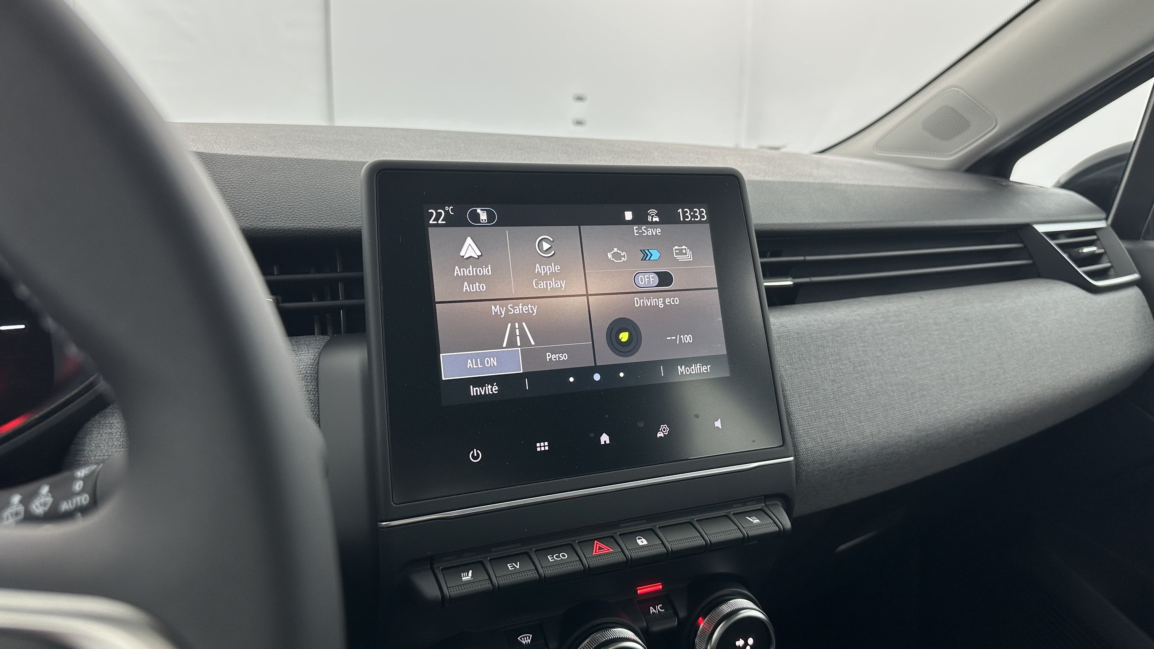 GLI00001988_p53 - RENAULT - CLIO - 2025 - photo 19