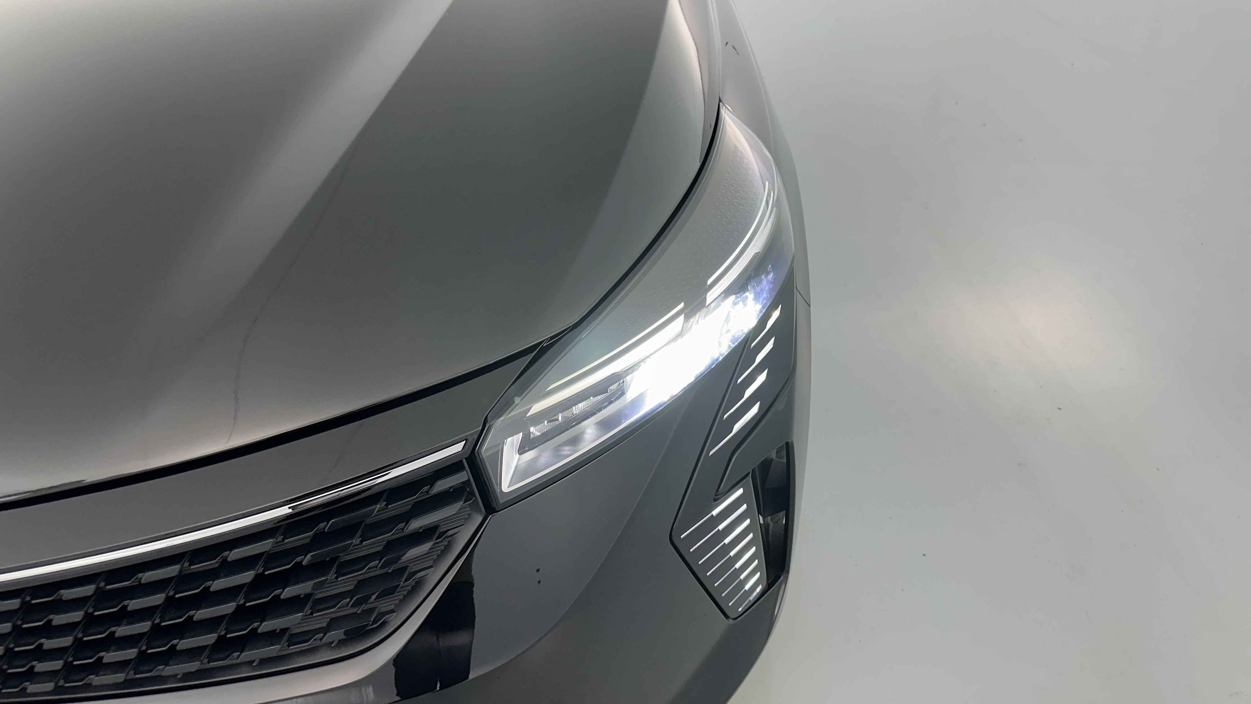 GLI00001988_p53 - RENAULT - CLIO - 2025 - photo 21