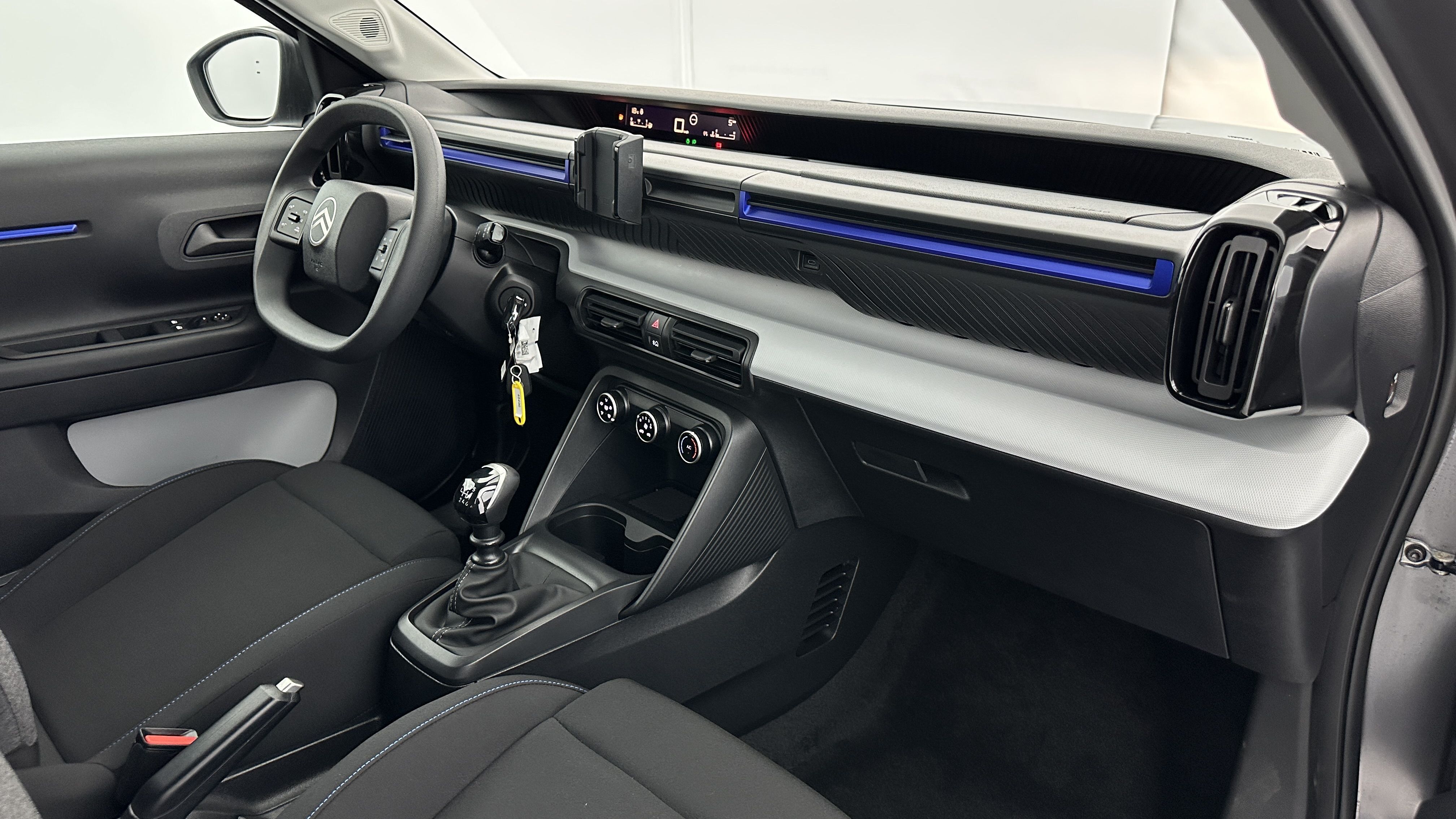 GLI00003020_p53 - CITROEN - C3 - 2025 - photo 8