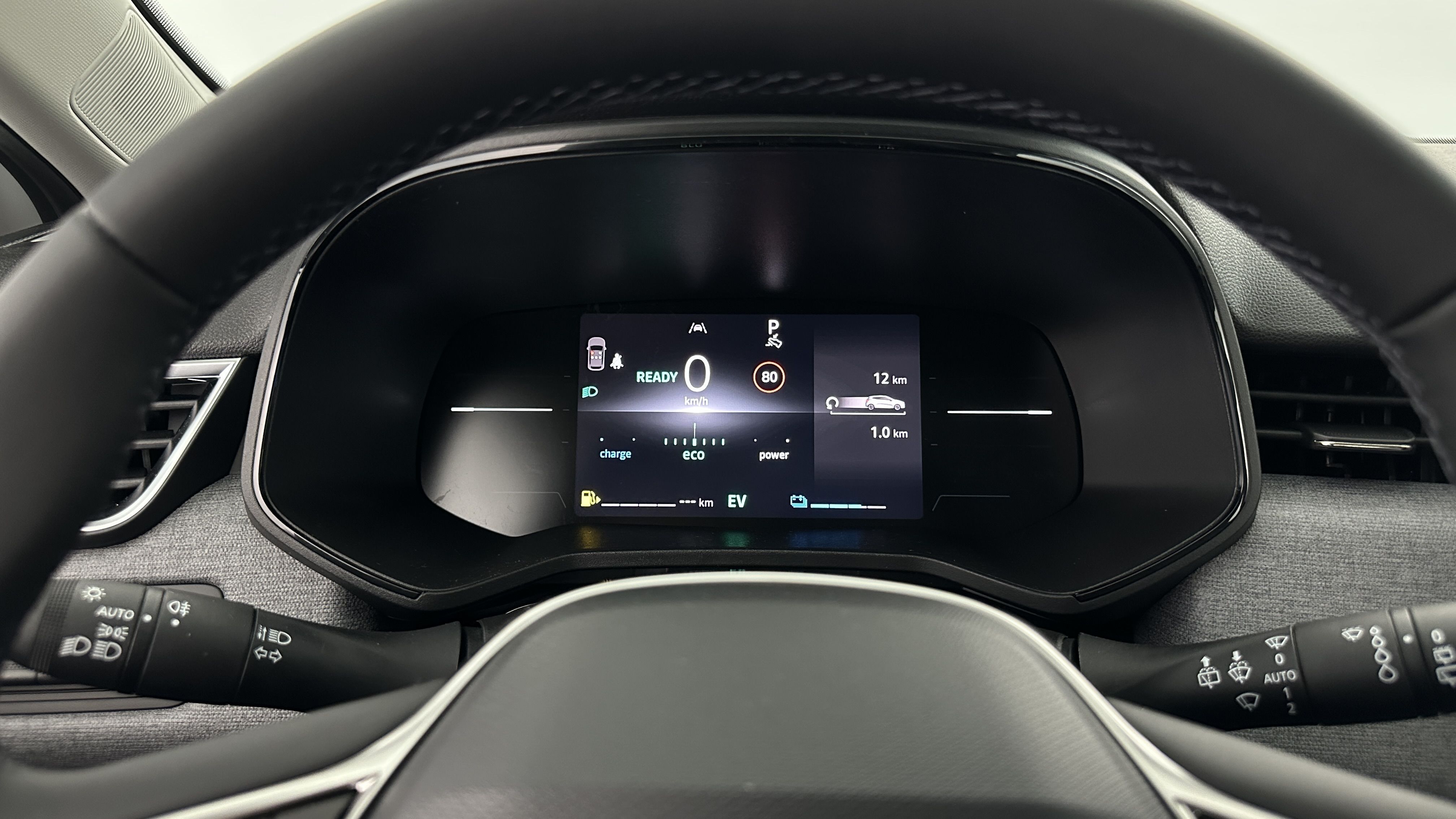 GLI00002840_p53 - RENAULT - CLIO - 2025 - photo 15