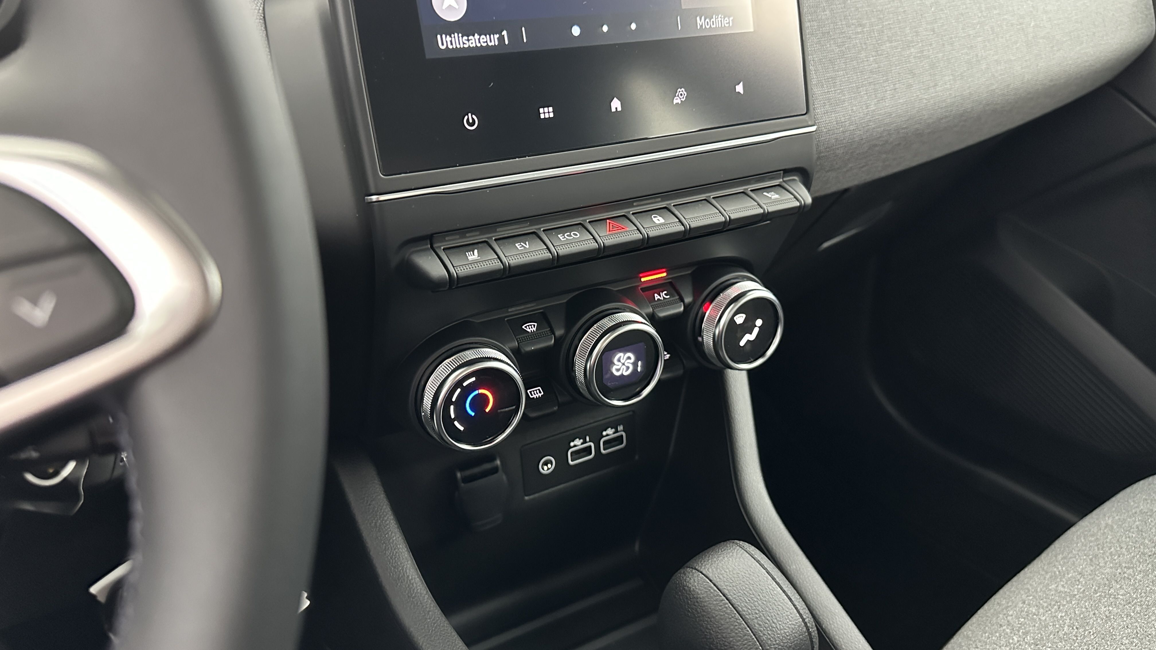 GLI00002840_p53 - RENAULT - CLIO - 2025 - photo 20