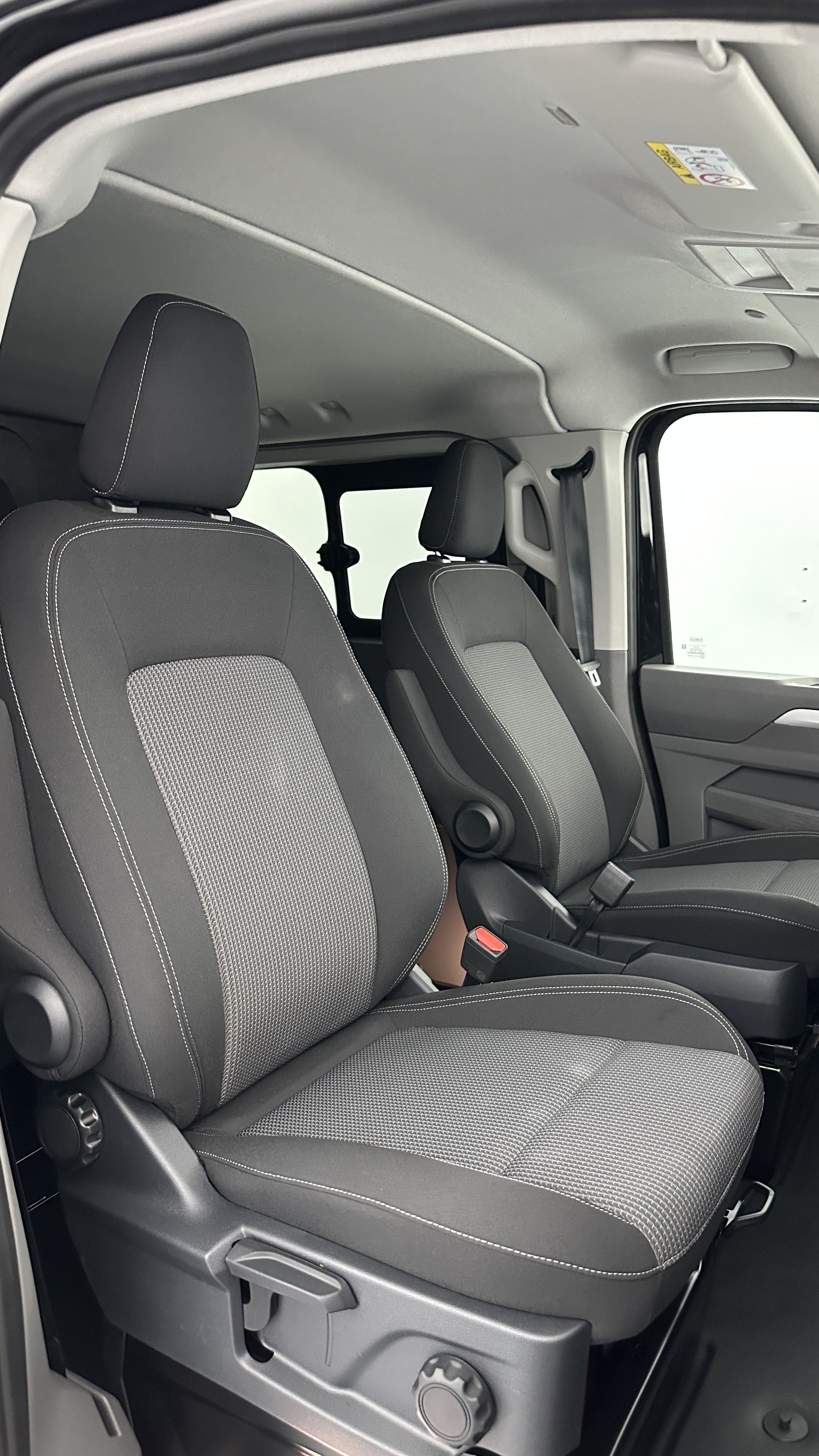 GLI00007513_p53 - VOLKSWAGEN - TRANSPORTER PROCAB - 2025 - photo 13