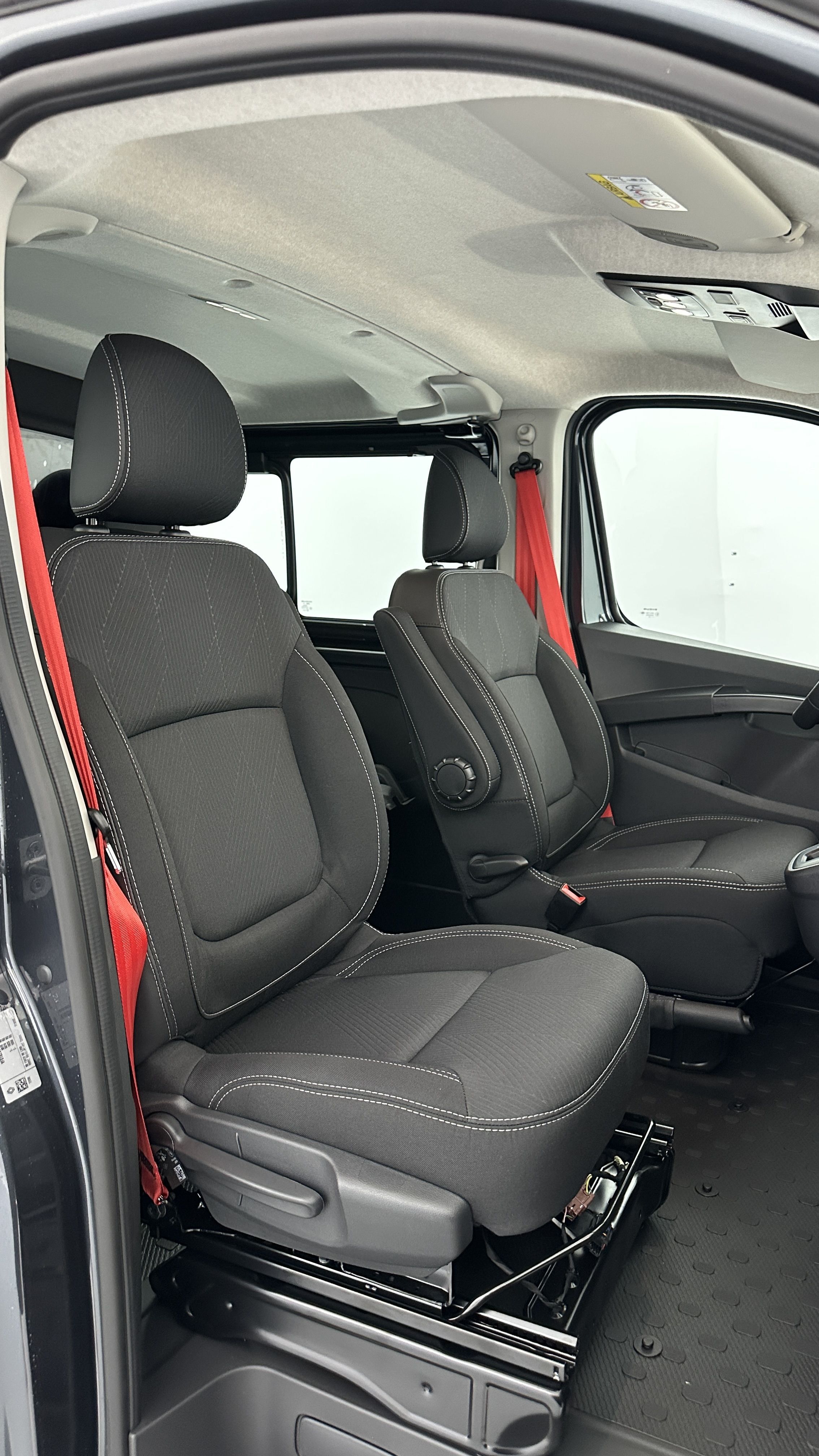 GLI00007187_p53 - RENAULT TRUCKS - TRAFIC CA - 2025 - photo 14