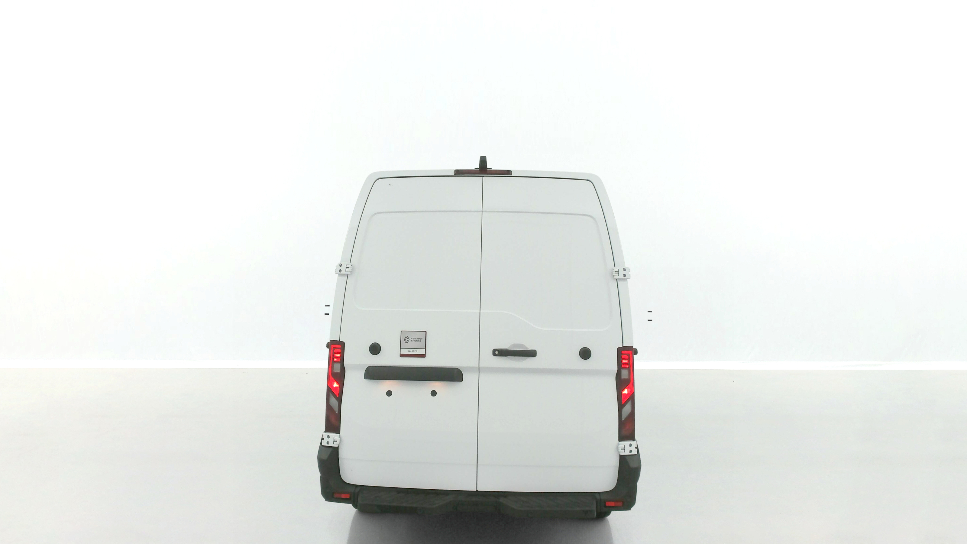GLI00007110_p53 - RENAULT - MASTER - 2025 - photo 16