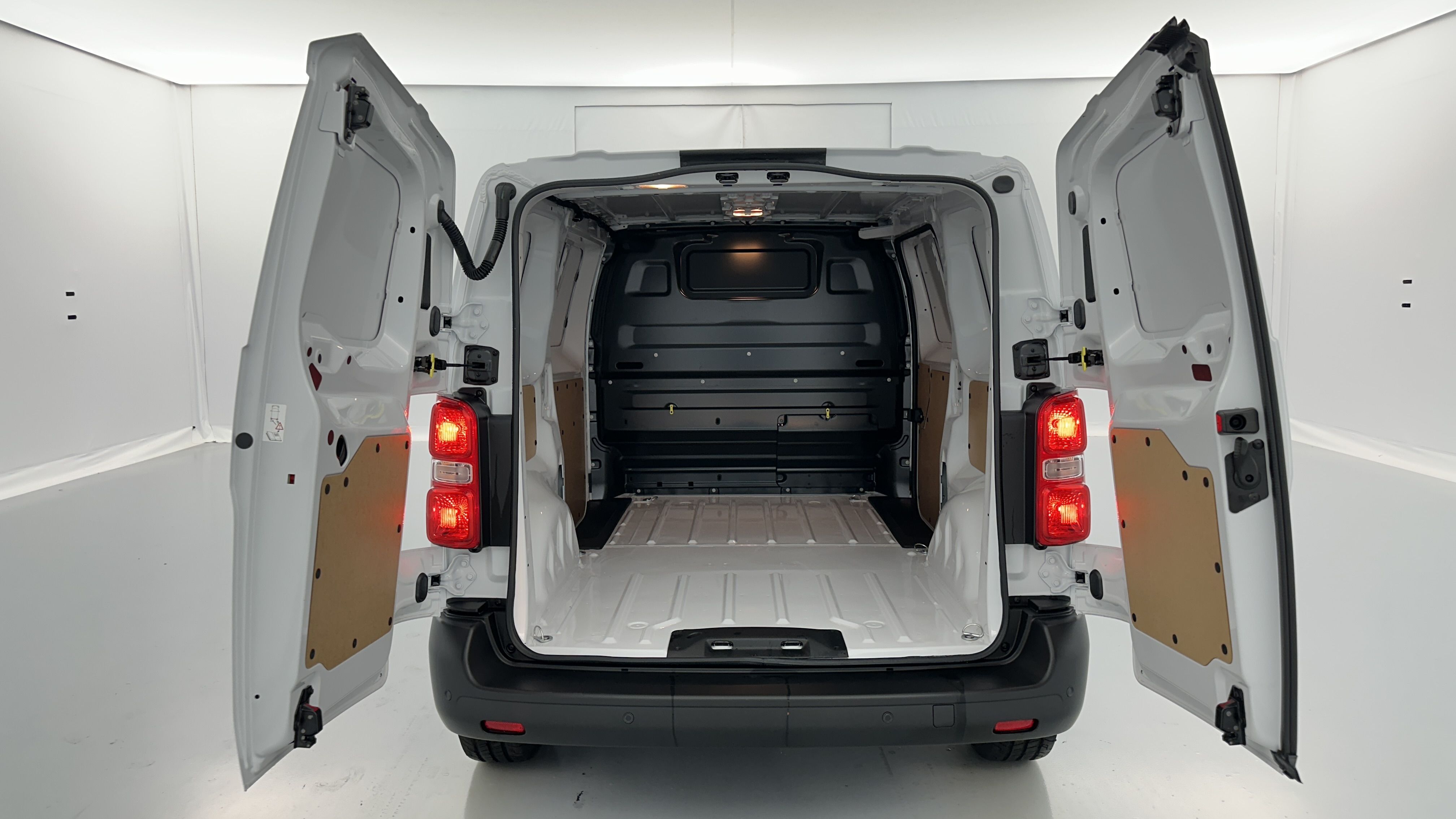 GLI00007631_p53 - PEUGEOT - EXPERT - 2025 - photo 9