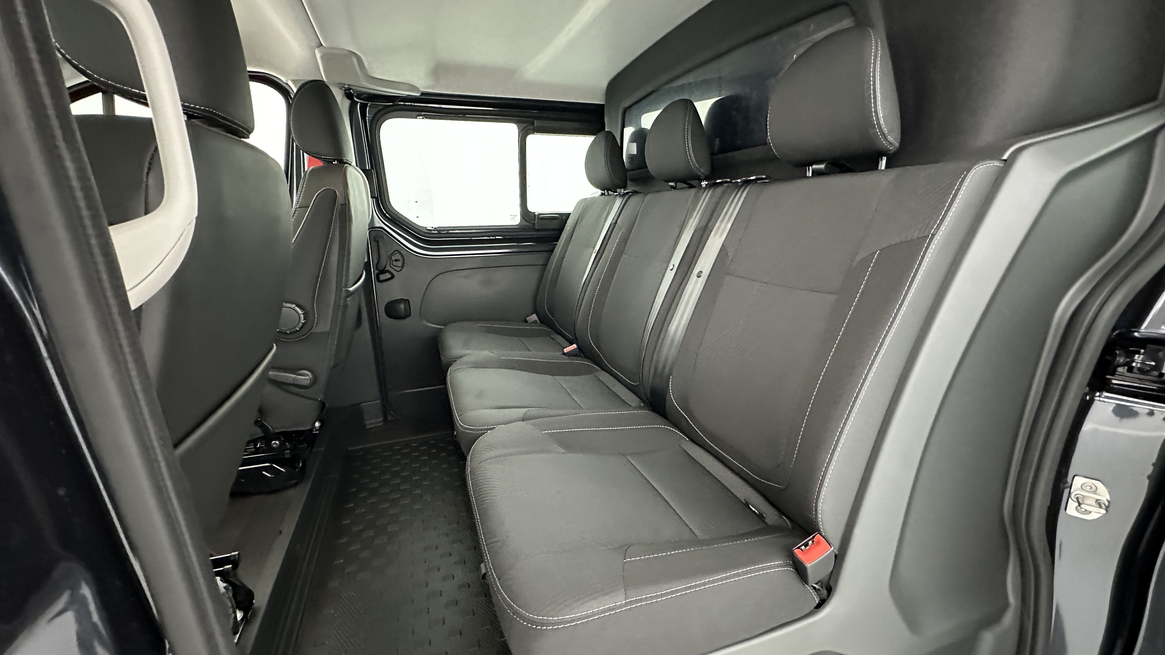 GLI00007187_p53 - RENAULT TRUCKS - TRAFIC CA - 2025 - photo 8