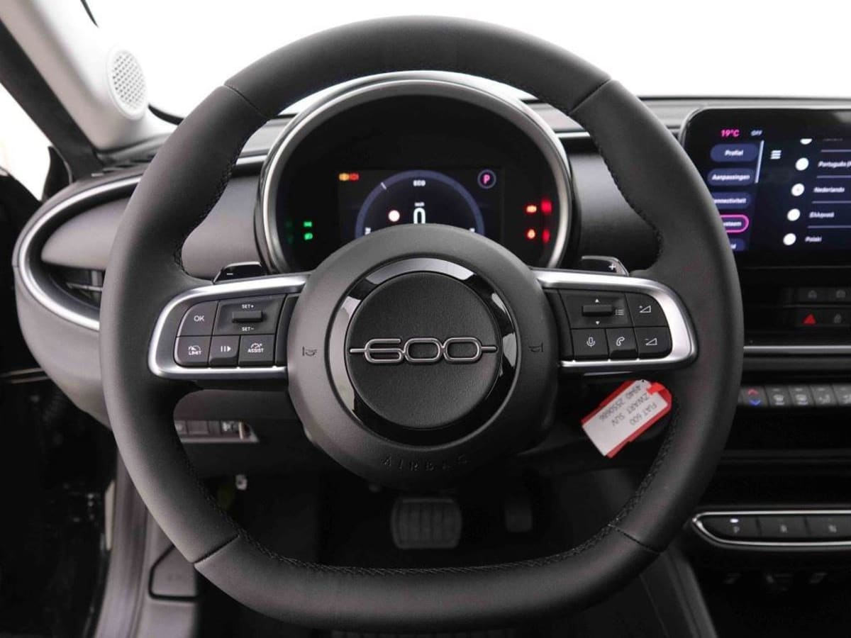 359980_p2 - FIAT - 600 - 2025 - photo 9