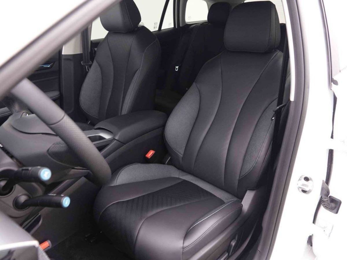 361560_p2 - MG - MG5 - 2025 - photo 6