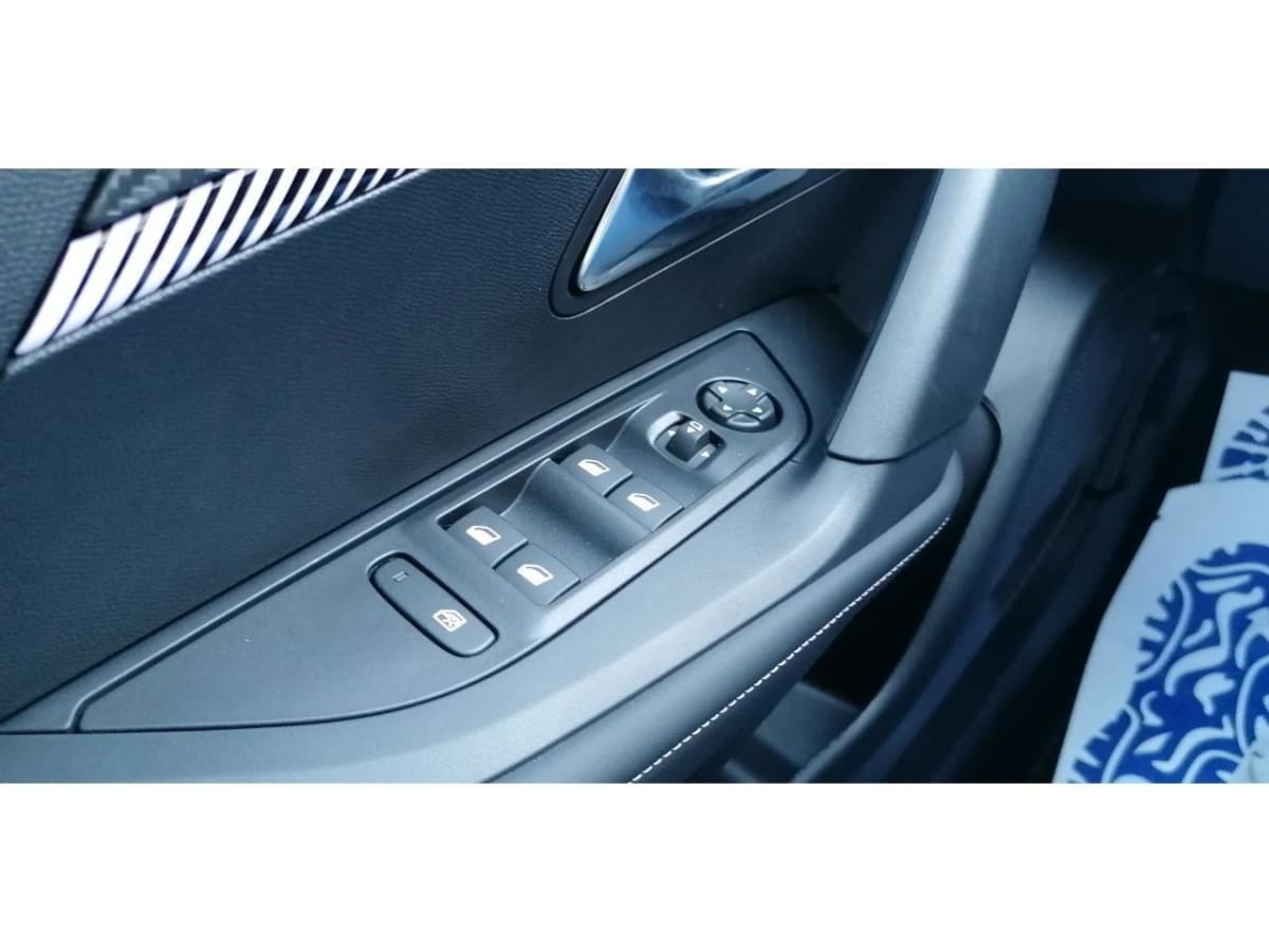 359992_p2 - PEUGEOT - 2008 - 2025 - photo 10