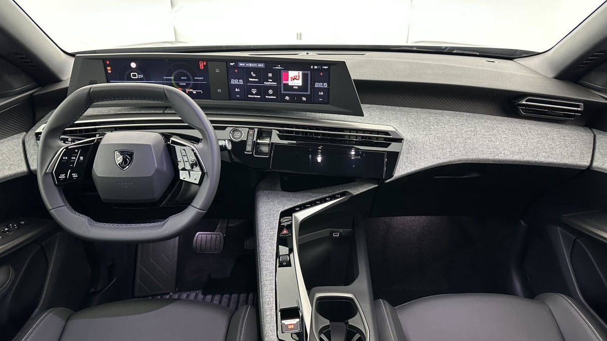 352787_p2 - PEUGEOT - 5008 - 2025 - photo 8