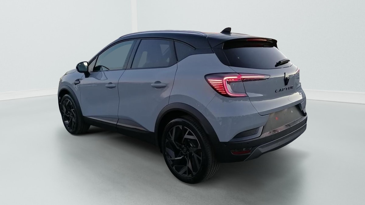 361638_p2 - RENAULT - CAPTUR - 2025 - photo 3