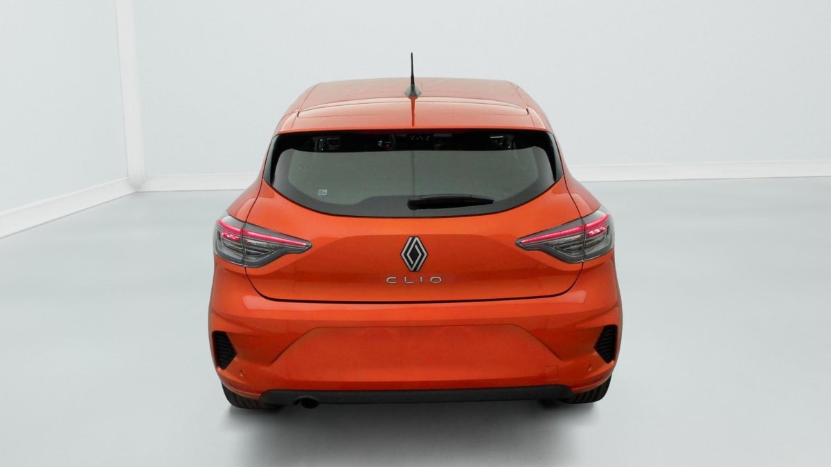 357250_p2 - RENAULT - CLIO 5 - 2025 - photo 6