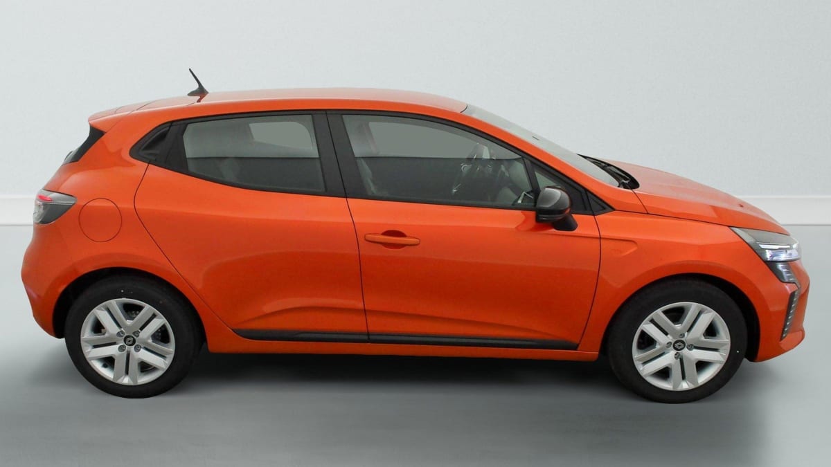 357250_p2 - RENAULT - CLIO 5 - 2025 - photo 8