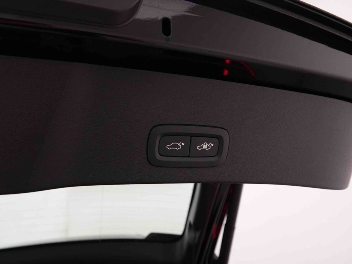 361102_p2 - VOLVO - EC40 - 2025 - photo 8